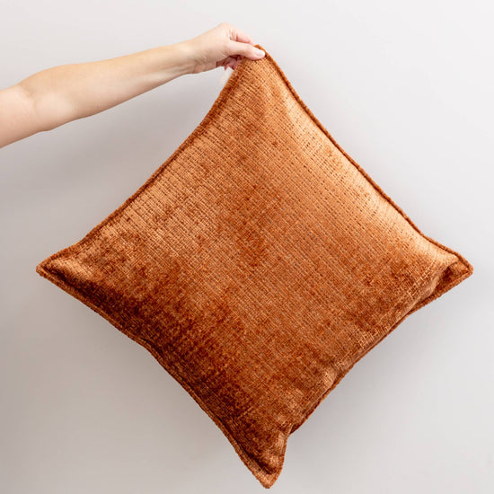 Sierkussen Ofelia cognac 50x50 cm