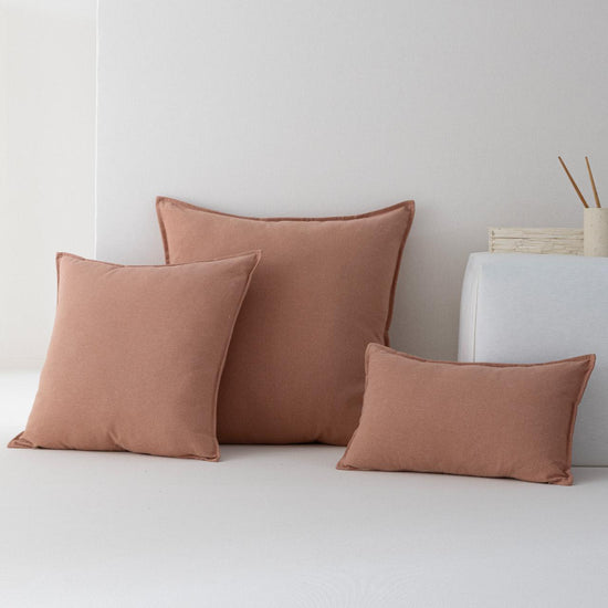 Sierkussen Lora roze 50x50 cm